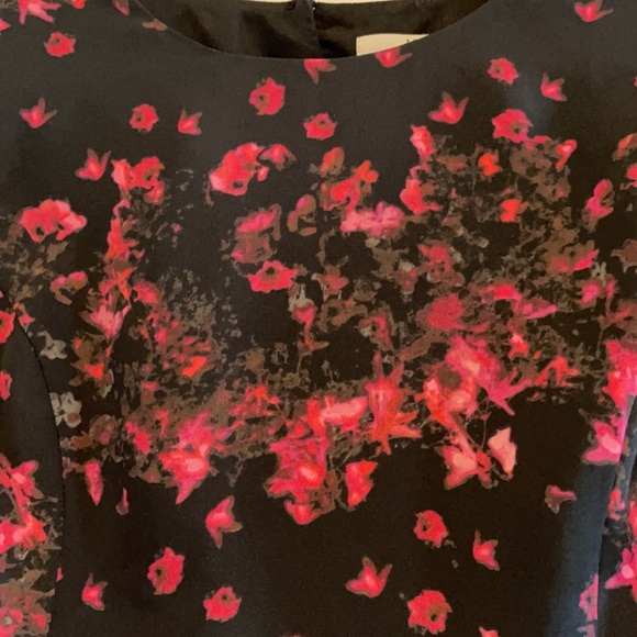 Jack (US8) black and magenta shirt sleeve dress with low back cutout - Picture 2 of 6